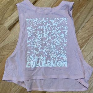 Lululemon cropped tank top!